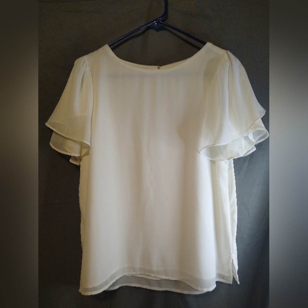 Vince Camuto Short Ruffle Sleeve Ivory Scoop Neck Women's Blouse